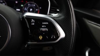 Jaguar F-PACE R-DYNAMIC SE