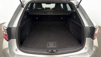 Suzuki Swace MOTION