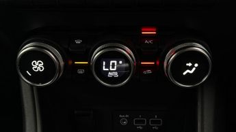 Renault Captur ICONIC EDITION E-TECH