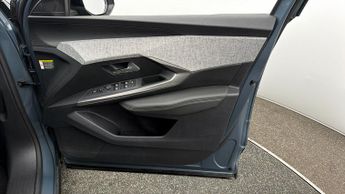 Peugeot E-5008 ALLURE