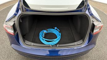 Tesla Model 3 PERFORMANCE AWD