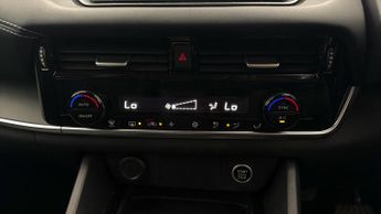 Nissan Qashqai DIG-T ACENTA PREMIUM DCT