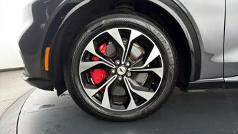 Ford Mustang Mach-E BASE