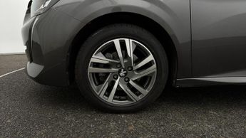 Peugeot 208 PURETECH ALLURE PREMIUM PLUS S/S