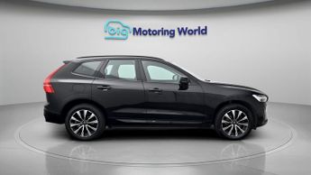 Volvo XC60 B5 PLUS AWD