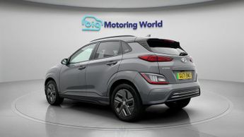 Hyundai KONA PREMIUM
