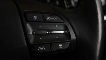 Hyundai KONA PREMIUM
