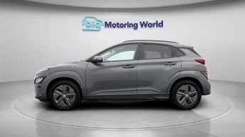 Hyundai KONA PREMIUM