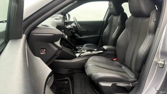 Peugeot E-2008 GT