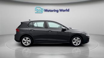 Volkswagen Golf LIFE ETSI DSG