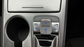 Hyundai KONA PREMIUM