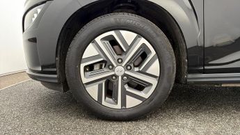 Hyundai KONA PREMIUM