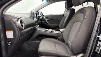 Hyundai KONA PREMIUM