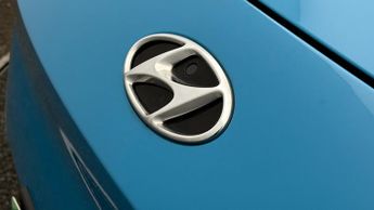 Hyundai KONA PREMIUM