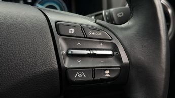 Hyundai KONA PREMIUM