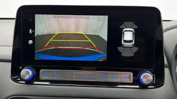 Hyundai KONA PREMIUM