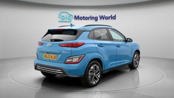 Hyundai KONA PREMIUM