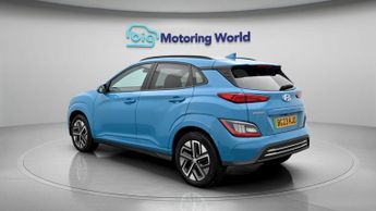 Hyundai KONA PREMIUM