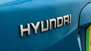 Hyundai KONA PREMIUM