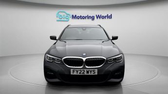 BMW 3 Series 330E M SPORT