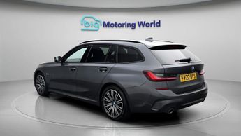BMW 3 Series 330E M SPORT