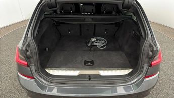 BMW 3 Series 330E M SPORT