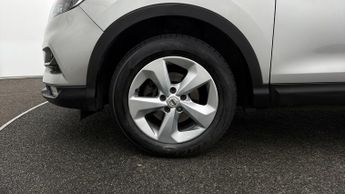 Nissan Qashqai DIG-T ACENTA PREMIUM DCT