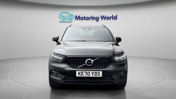 Volvo XC40 B4 R-DESIGN PRO