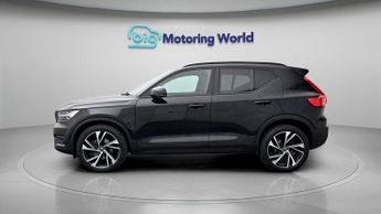Volvo XC40 B4 R-DESIGN PRO