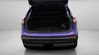 Nissan Qashqai DIG-T TEKNA DCT