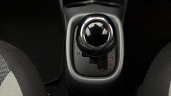 Toyota AYGO VVT-I X-TREND X-SHIFT TSS