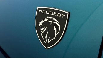 Peugeot E-5008 GT