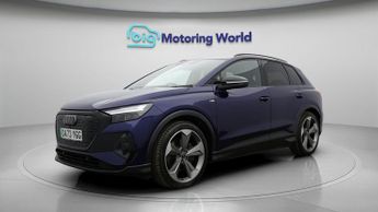 Audi Q4 e-tron BLACK EDITION