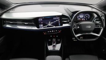 Audi Q4 e-tron BLACK EDITION