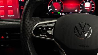 Volkswagen Golf R-LINE TDI DSG