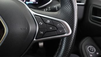 Renault Captur E-TECH ENGINEERED
