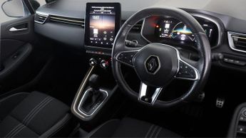 Renault Captur E-TECH ENGINEERED