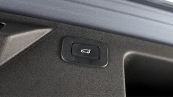 Land Rover Discovery Sport R-DYNAMIC SE