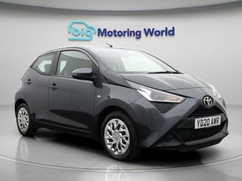 Toyota AYGO VVT-I X-PLAY