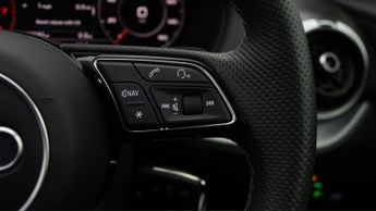 Audi Q2 TFSI S LINE BLACK EDITION