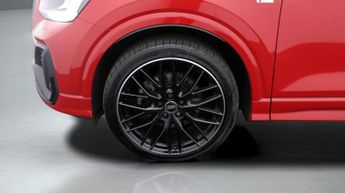 Audi Q2 TFSI S LINE BLACK EDITION