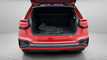 Audi Q2 TFSI S LINE BLACK EDITION