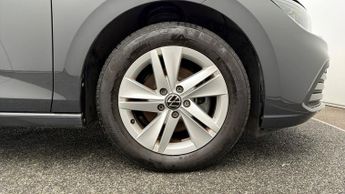 Volkswagen Golf LIFE ETSI DSG