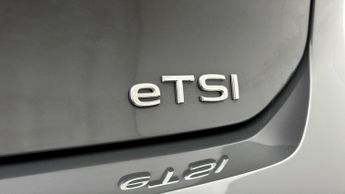 Volkswagen Golf LIFE ETSI DSG