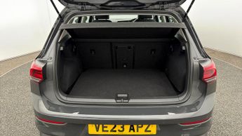 Volkswagen Golf LIFE ETSI DSG