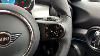 MINI Hatch COOPER EXCLUSIVE