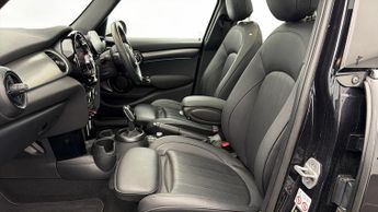 MINI Hatch COOPER EXCLUSIVE