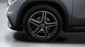 Mercedes-Benz GLA GLA 220 D 4MATIC AMG LINE PREMIUM PLUS
