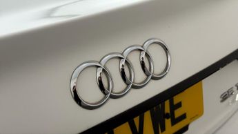 Audi A4 TFSI S LINE BLACK EDITION