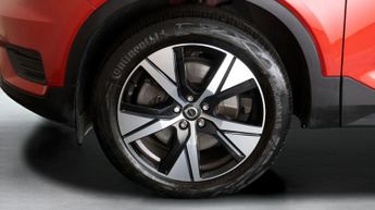 Volvo XC40 RECHARGE T4 R-DESIGN